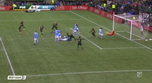 Portland Timbers (Usa) - Нью-Йорк Сити - Видео гола Mora F., 90 минута смотреть онлайн