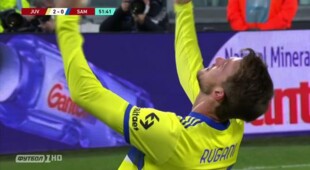 Ювентус - Сампдория - Видео гола Даниеле Ругани, 52 минута смотреть онлайн