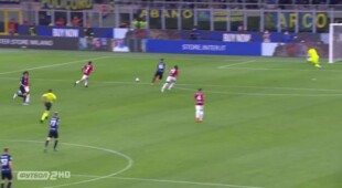 Интер  - Милан - Видео гола Martinez L., 40 минута смотреть онлайн