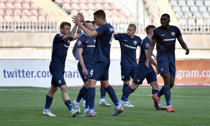 Dinamo Mariupol 24 11 2019 Gde Smotret Onlajn Upl 2019 20 Telekanal Futbol